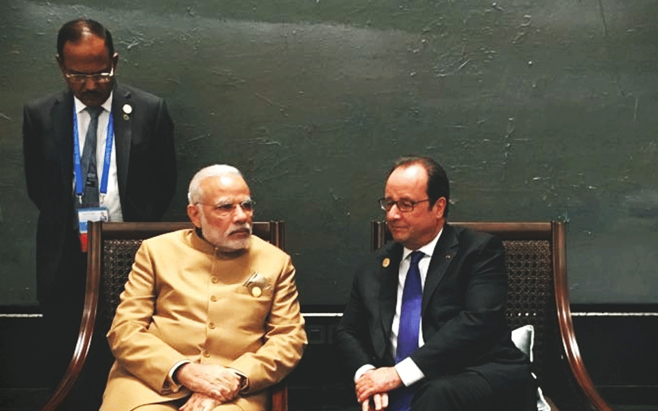 Indian Govt Suggested Reliance as Partner in Rafale Deal, Hollande Tells French Website