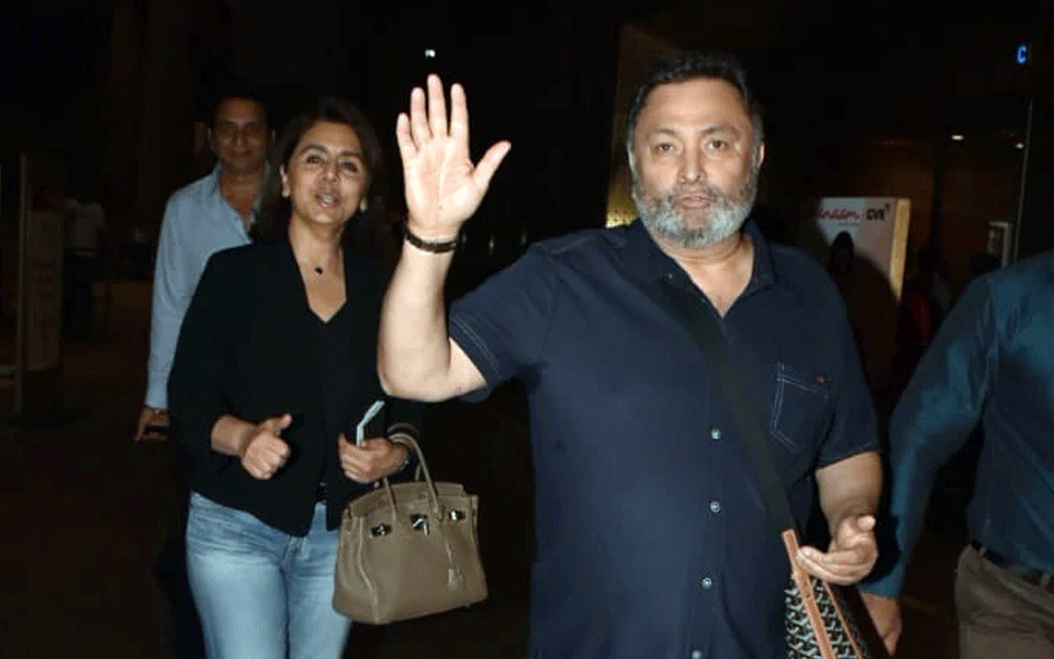 Rishi Kapoor returns to India after cancer treatment
