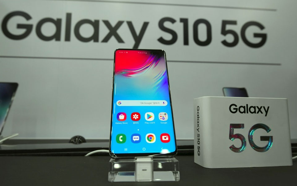 World's first 5G phone released in South Korea