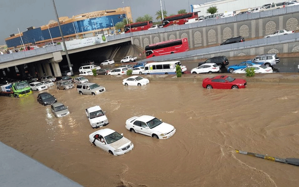 Heavy downpour in Saudi Arabia: 12 died