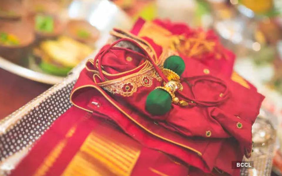Boutique asked to pay Rs 5,000 fine to woman for stitching garments improperly before wedding event