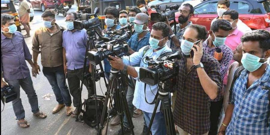 Editors Guild condemns incidents of assaults on journalists in Delhi, Bengaluru