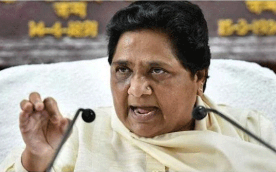 Mayawati wants SC-supervised probe into Delhi violence