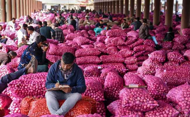 Election Commission nod taken before lifting ban on onion exports: Govt sources