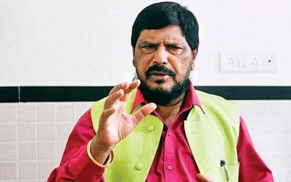 After go corona chant, Union Minister Athawale coins another novel slogan