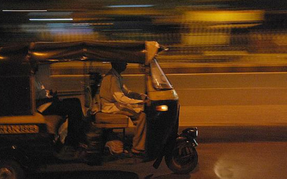 Rickshaw driver beaten to death on suspicion of being thief