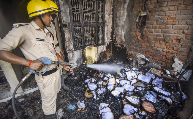 Patna school set on fire by mob after 4-year-old student found dead on campus