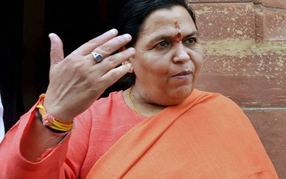 It is for Advani to clear the ''mist'': Uma Bharti