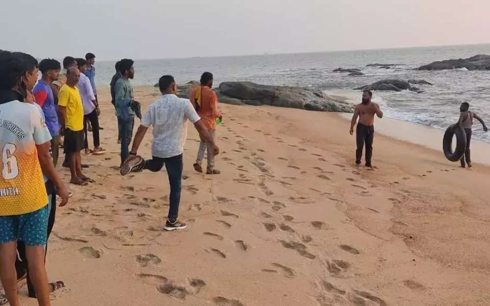 Dead bodies of two PU students who went missing while swimming at Someshwara beach found