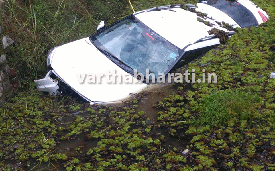 Accident near Jeppinamogaru: 1 killed, several injured