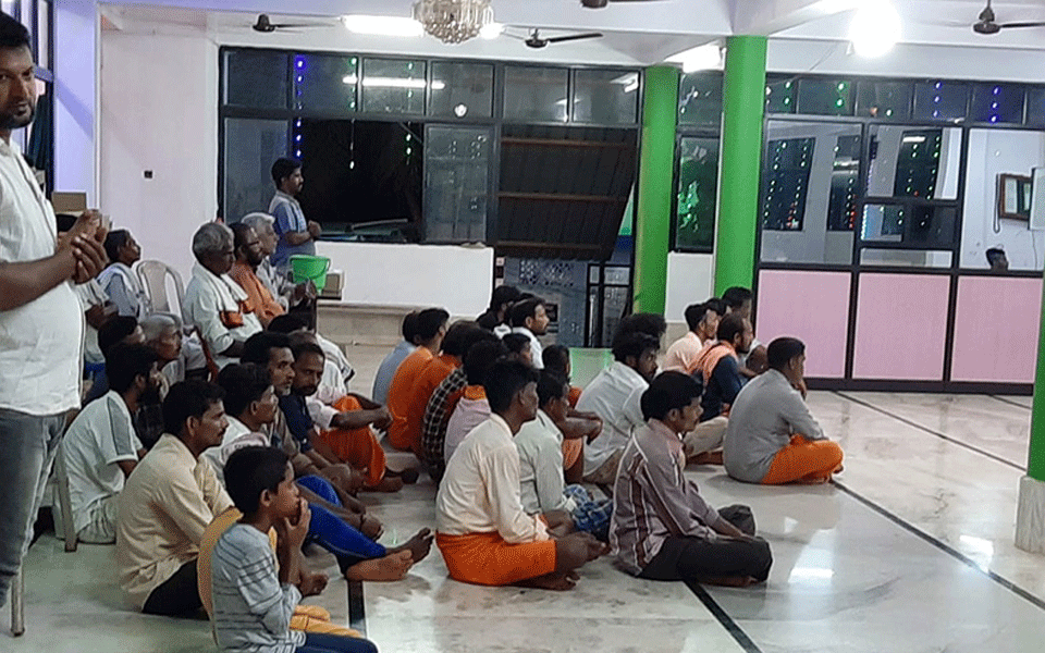 'Nerche' programme at Malluru Uddabettu Mosque: Hindus promote communal harmony by serving food