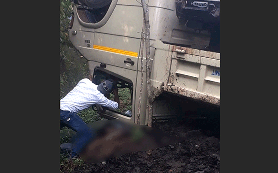 Mangaluru: One killed, three injured as truck overturns in Neermarga