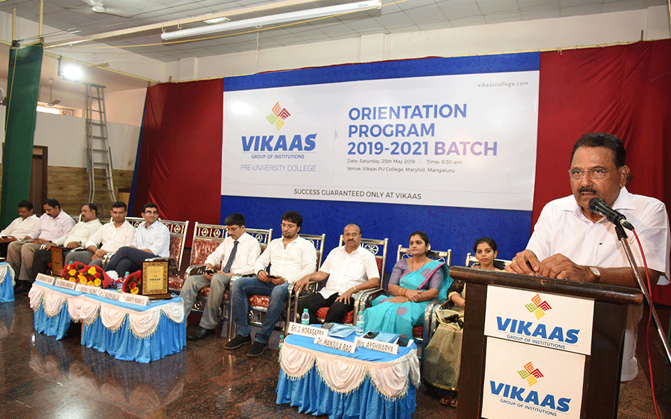 Vikaas PU College conducts orientation programme