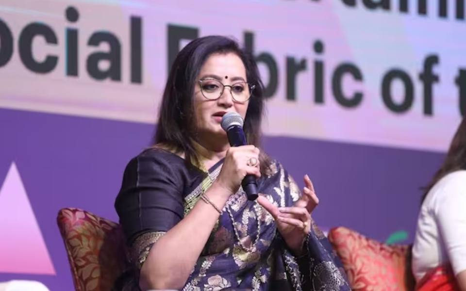 Will decide future course of action after discussing with supporters: Sumalatha