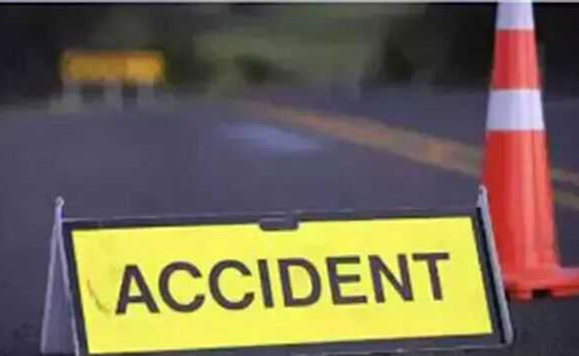 One killed, another injured in road mishap at Tarikere taluk in Chikkamgaluru