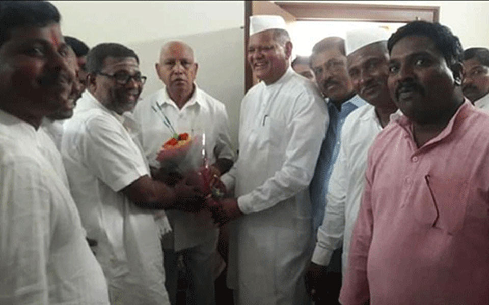 Karnataka: Former Minister SK Bellubbi returns to BJP