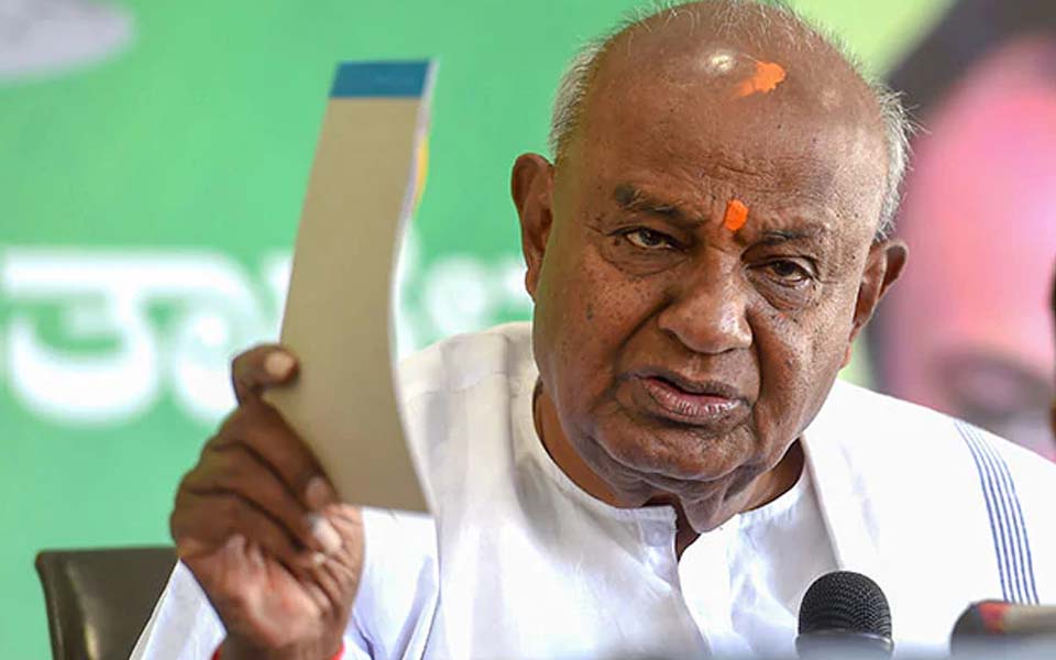 Deve Gowda ends suspense, to contest from Tumkur