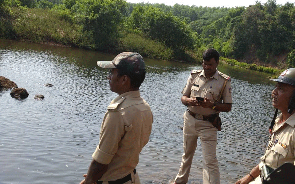 Chikkamagaluru: Four of a family dies after drowning while swimming