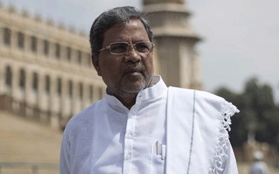 Siddaramaiah discharged after testing negative for COVID-19