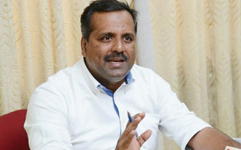 Roshan Baig will not join BJP as it had tried to end his political career: Minister UT Khader