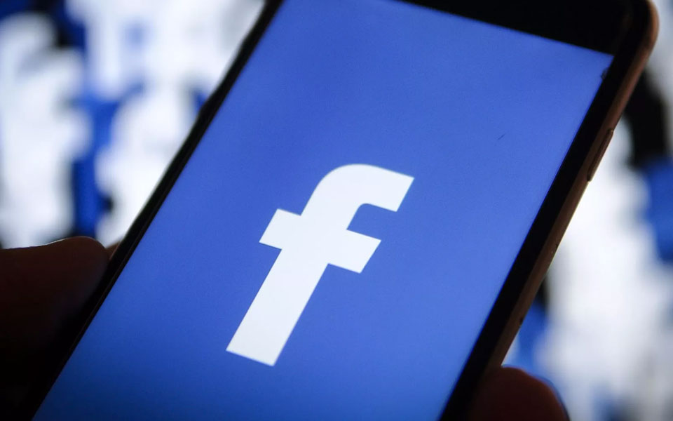 Facebook blocks 30 accounts ahead of US midterm elections