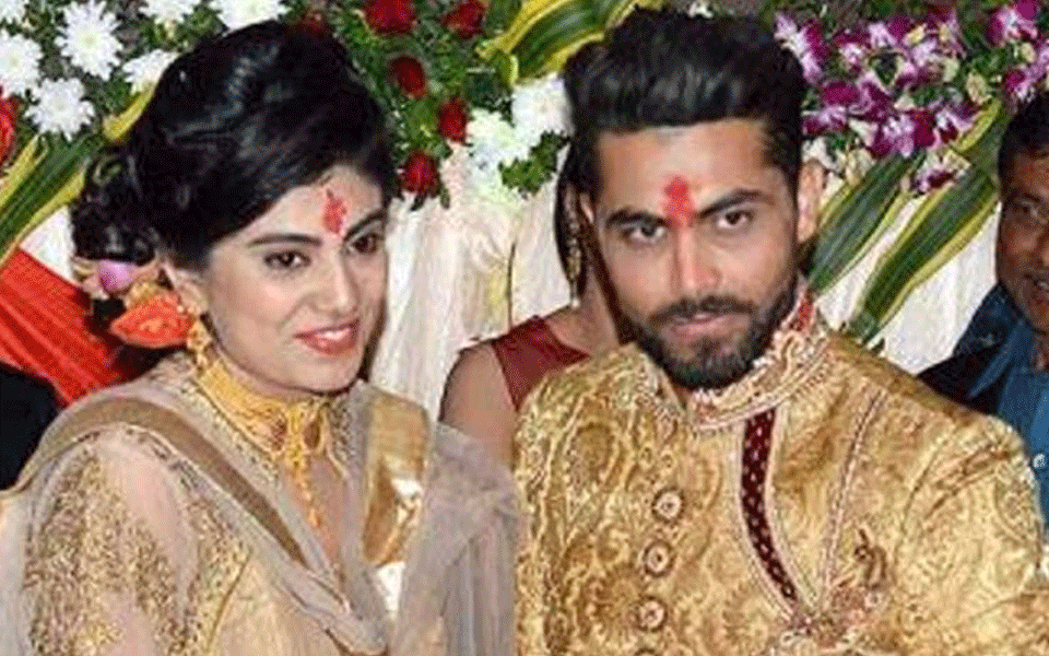 Cricketer Jadeja's wife caught without mask, argues with cops