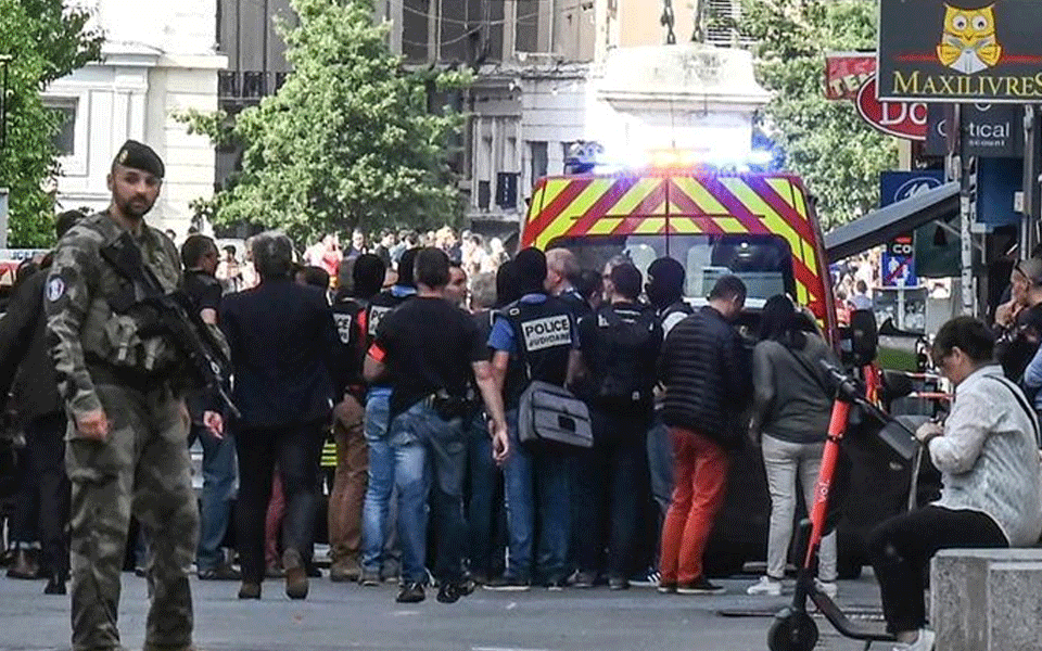 More than a dozen wounded in France bomb 'attack'