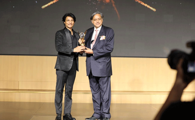 NRI entrepreneur Nasir Syed honored at NKN Media's UAE Business Leaders award ceremony