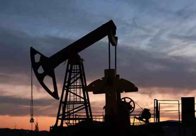 Oil prices rise back above $100 and stocks slip worldwide as hopes recede on the US-Iran war