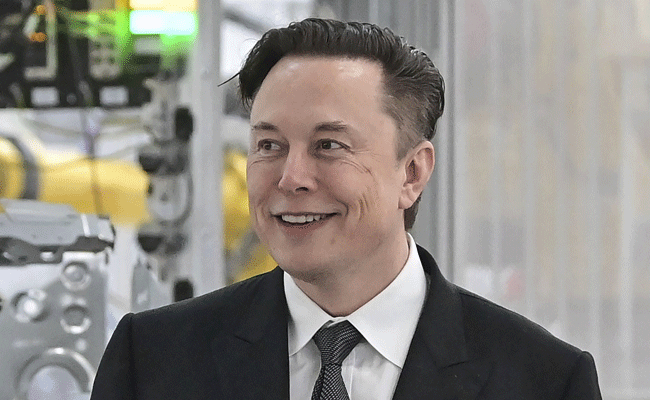Elon Musk takes witness stand to defend Tesla buyout tweets