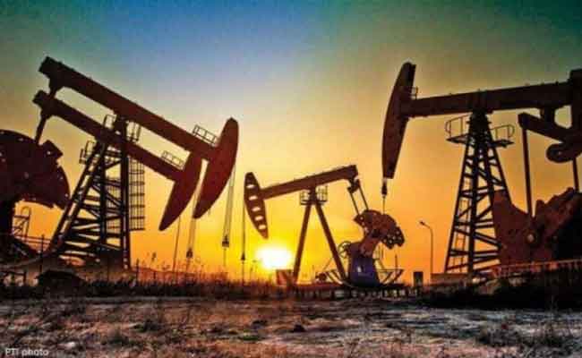 Govt cuts windfall tax on crude petroleum