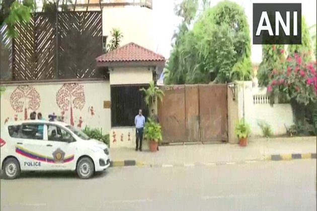 Security outside Amitabh Bachchan's bungalow increased