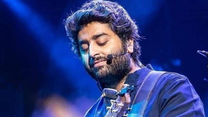 Singer Arijit Singh's mother dies of cerebral stroke after testing COVID negative