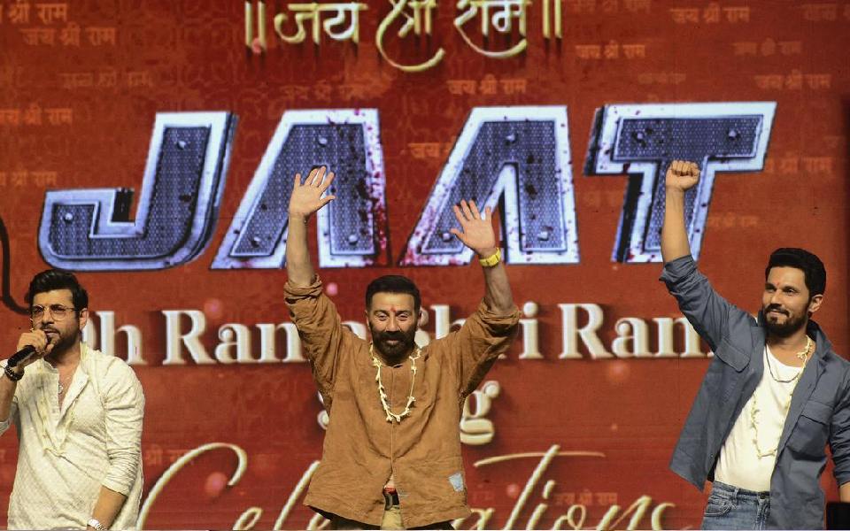 FIR lodged against Sunny Deol, Randeep Hooda for 'hurting sentiments' of Christians in 'Jaat'