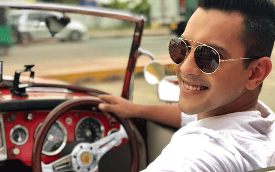 Singer Aditya Narayan arrested for hitting autorickshaw, passenger and driver injured