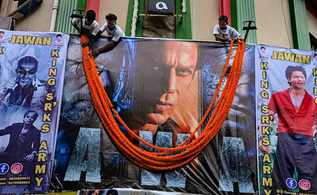 Shah Rukh Khan's 'Jawan' crosses Rs 1100 crore mark at worldwide box office