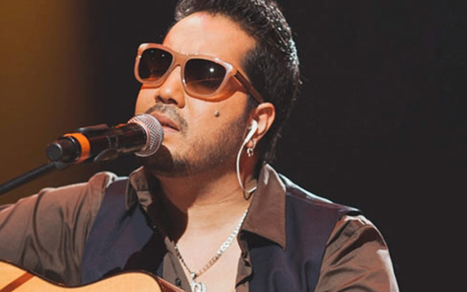 Singer Mika Singh Detained in Dubai for Sending Obscene Messages to 17 ...