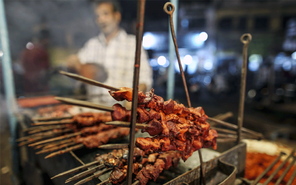 Most Indians Non-Vegetarian; Men More Than Women, South And East Most
