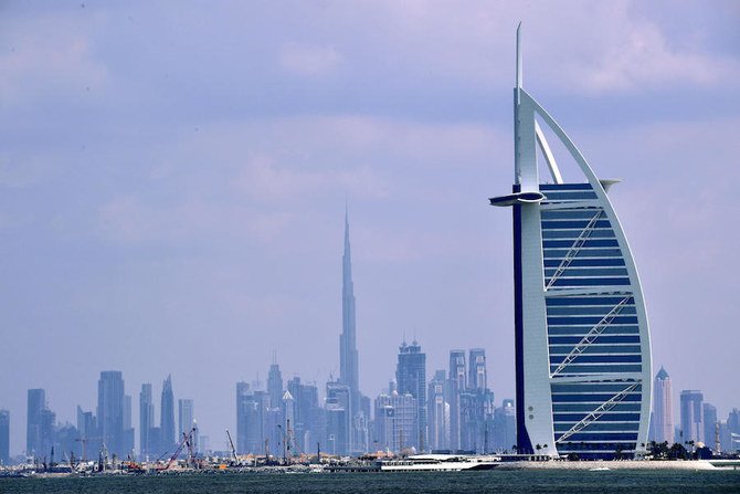 UAE grants 10-yr golden residency visa to more professionals