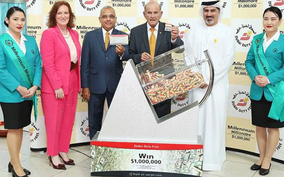 Indian wins 1 Million USD with his first ever Dubai Duty Free ticket