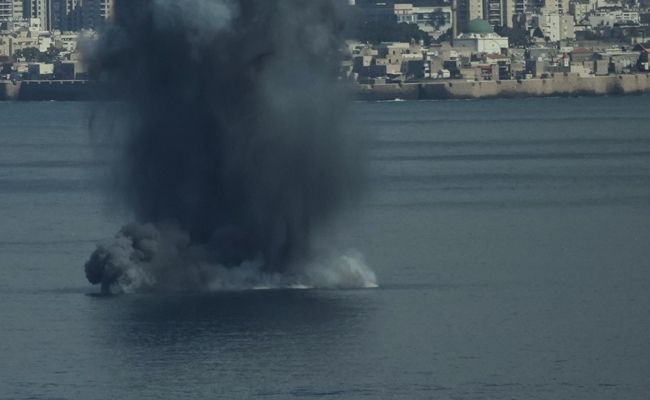 Iran launches new attacks, saying US will 'bitterly regret' sinking warship, calls for Trump's blood