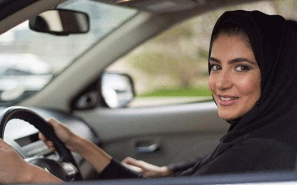 Saudi Arabia 'ready' to allow women to drive as lifting of ban nears