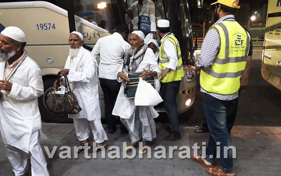 First Indian Hajj pilgrims team reaches Madina