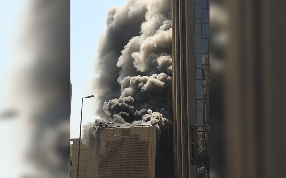 Massive fire breaks out in Kuwait skyscraper