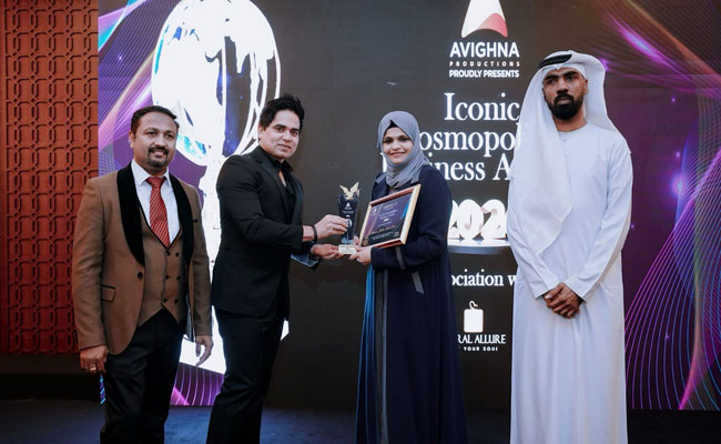 Trainer Nasreen Binth Ahmed Bava honoured with 'Best Emotional Intelligence Award' in Dubai