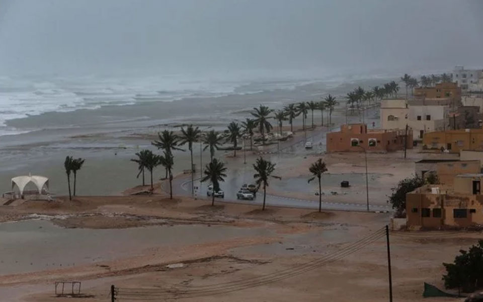 Powerful Cyclone Mekunu leaves at least 1 dead, 40 missing in Oman and Yemen