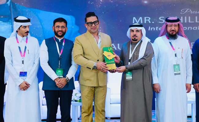 Sahill Zaheer awarded Indo Arab Social Icon Award in Saudi Arabia