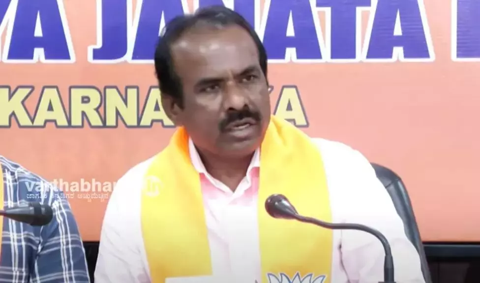 HC grants interim stay on FIR against BJP MLC Ravikumar over remarks on Chief Secretary