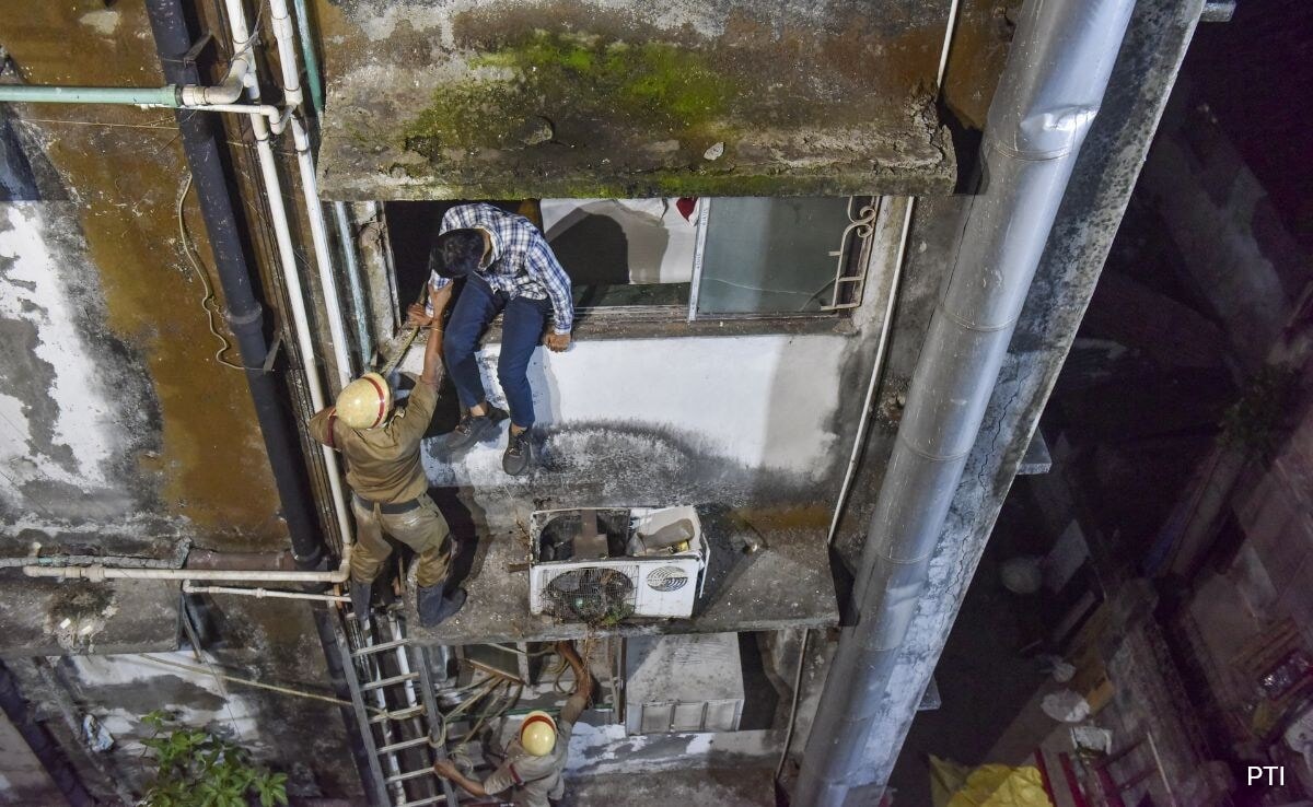 14 dead in Kolkata hotel fire, police form special team to probe incident