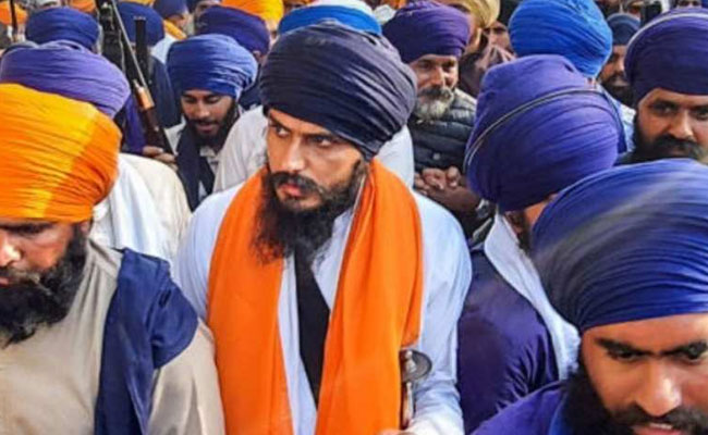 Radical preacher Amritpal Singh still on run, manhunt on to nab him, says Punjab police